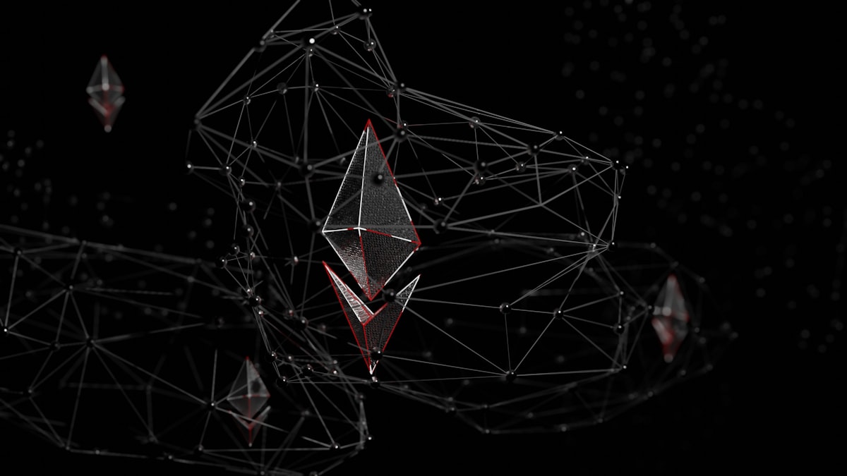 Lo staking trasforma il possesso di Ethereum in una piccola rendita, un concetto che avvicina le cripto al mondo della finanza tradizionale.